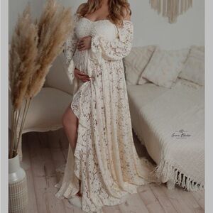 Elegant Cream Lace Maternity Dress